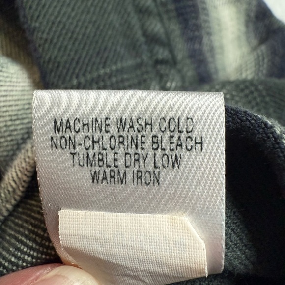 Lucky Brand Men's Dark Green Plaid Button Down Shirt - Picture 6 of 6